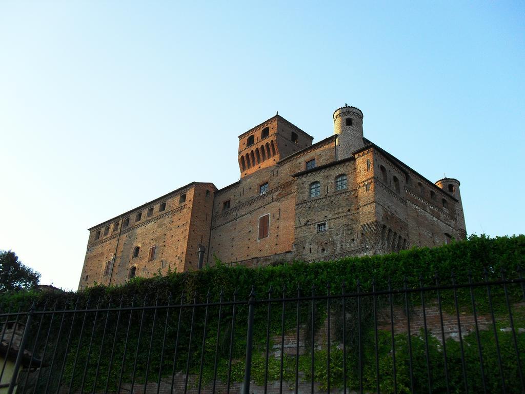 Il Cortiletto Dei Capperi Bed and Breakfast Gassino Torinese Exteriör bild